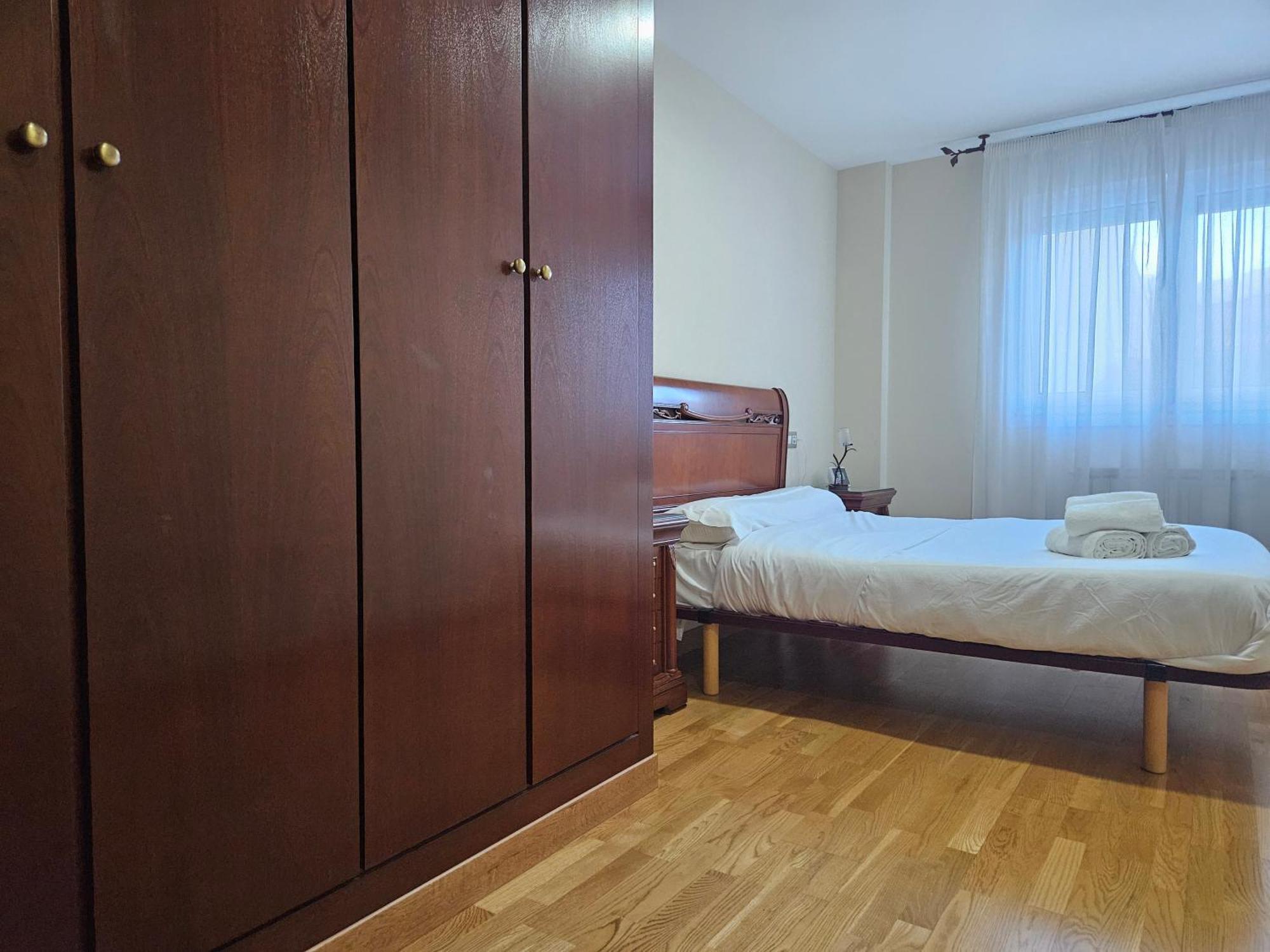 22A02 Moderno Apto Arriondas Apartment Luaran gambar