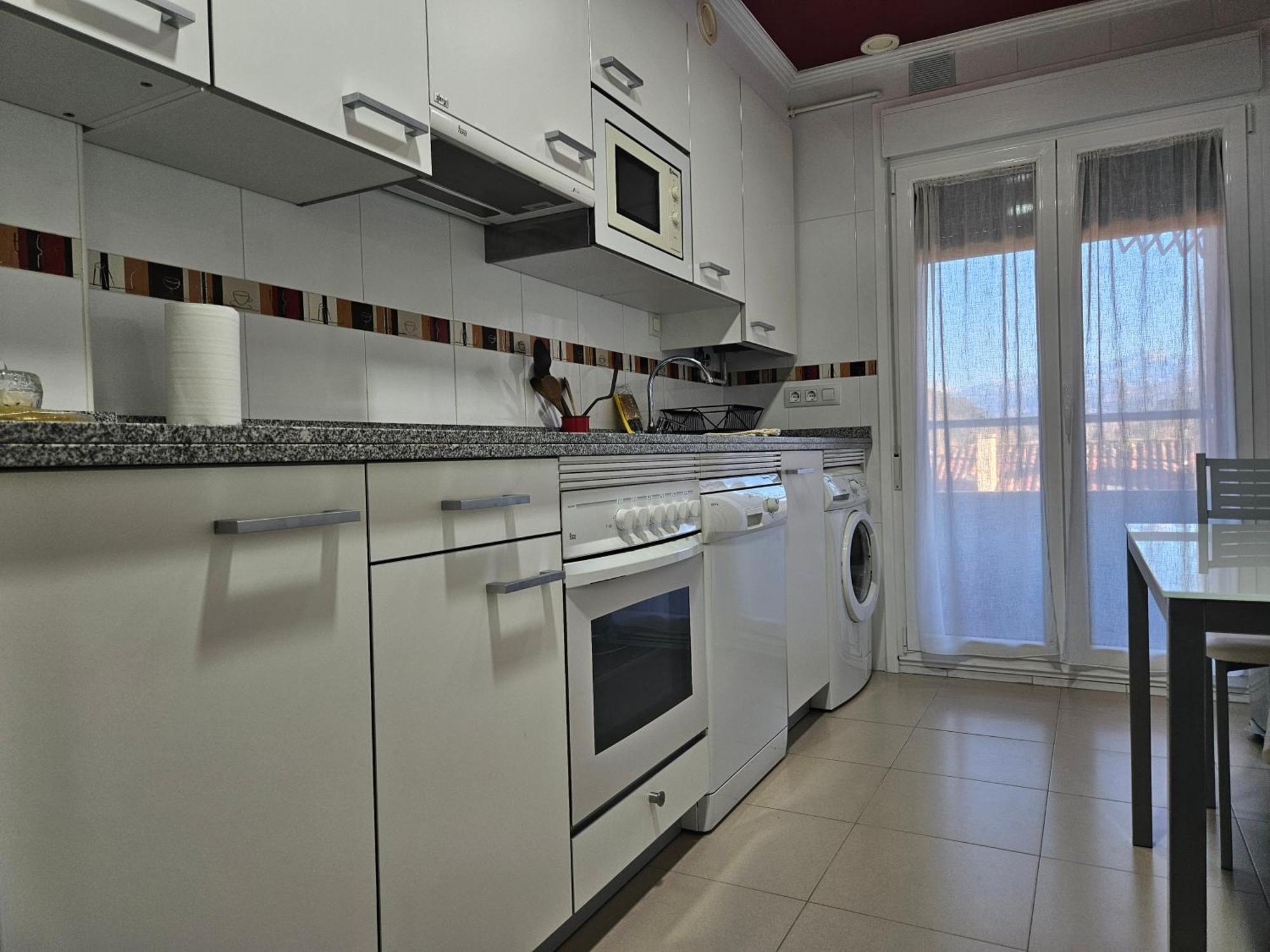 22A02 Moderno Apto Arriondas Apartment Luaran gambar