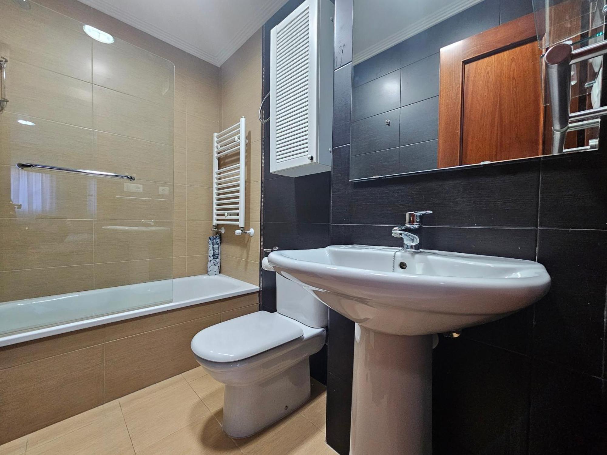 22A02 Moderno Apto Arriondas Apartment Luaran gambar